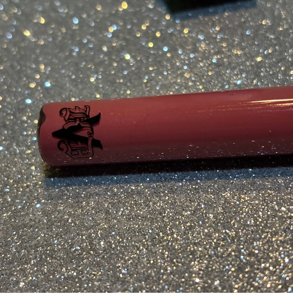 BNIB! Discontinued! HTF! Kat Von D Everlasting Liquid Lipstick in LOVE DARE 90
